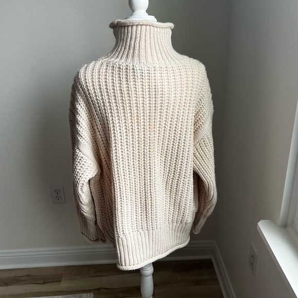 VICI large sweater - Picture 2 of 3